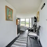 Anselmi - 450m From The Sea By Interhome בית נופש