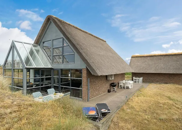 Anselmi - 450m From The Sea By Interhome