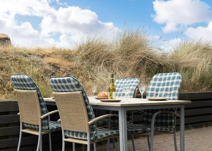 Anselmi - 450m From The Sea By Interhome