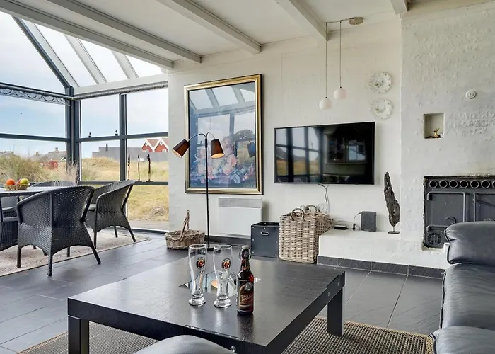 Anselmi - 450m From The Sea By Interhome